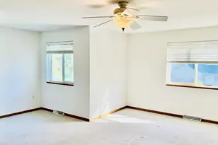 1029 Melvin Ct, Madison, WI 53704 - Photo 10