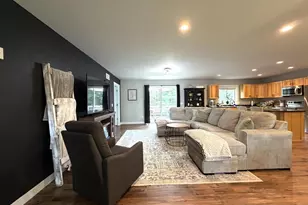 E10643 Lee Ln, Baraboo, WI 53913 - Photo 6