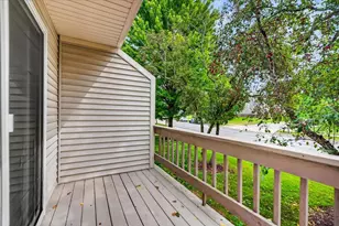 3222 Stonecreek Dr, Madison, WI 53719 - Photo 16