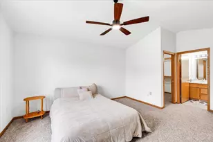 3222 Stonecreek Dr, Madison, WI 53719 - Photo 36