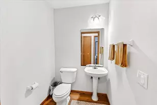 3222 Stonecreek Dr, Madison, WI 53719 - Photo 30