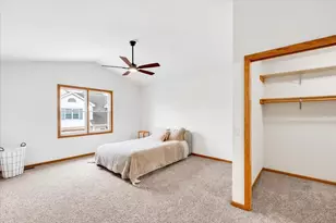 3222 Stonecreek Dr, Madison, WI 53719 - Photo 34