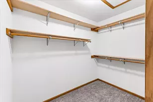 3222 Stonecreek Dr, Madison, WI 53719 - Photo 38