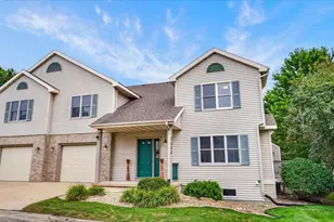 3222 Stonecreek Dr, Madison, WI 53719 - Photo 10