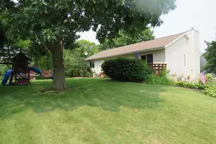 W8767 Niblick Rd, Beaver Dam, WI 53916 - Photo 6