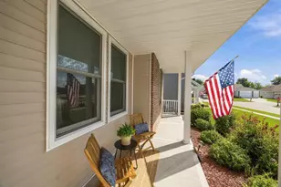 702 Merlot Ln, Cambridge, WI 53523 - Photo 2