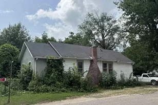 367 E Centre St, Beloit, WI 53511 - Photo 1