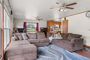 548 W Main St, Reedsburg, WI 53959 - Photo 6