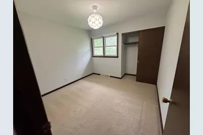 4718 Eldorado Lane, Madison, WI 53716 - Photo 10