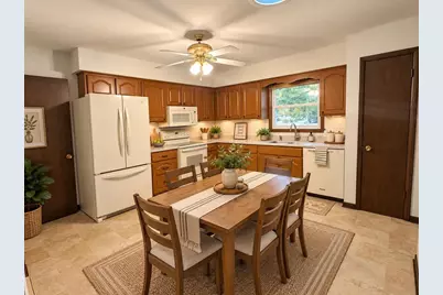 4718 Eldorado Lane, Madison, WI 53716 - Photo 4