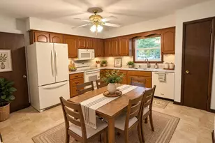4718 Eldorado Ln, Madison, WI 53716 - Photo 4
