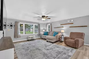 143 N 5th St, Janesville, WI 53536 - Photo 8