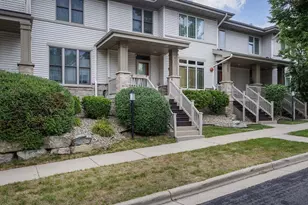 8261 Starr Grass Dr, Madison, WI 53719 - Photo 2