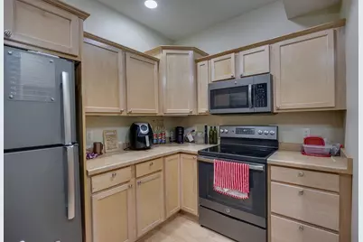 8261 Starr Grass Drive, Madison, WI 53719 - Photo 10