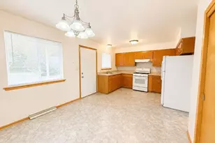1405 Oconomowoc Ave, Watertown, WI 53094 - Photo 8