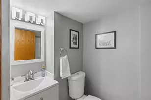 5642 Irongate Dr, Madison, WI 53716 - Photo 24