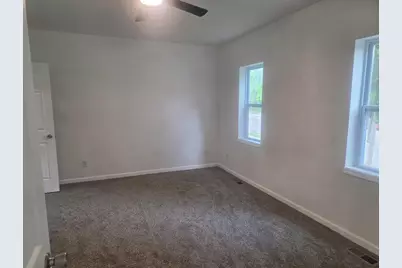 205 W Broadway Street, Rock Springs, WI 53961 - Photo 10