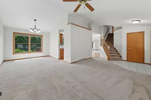 509 Gold Coast Ln, Janesville, WI 53536 - Photo 10