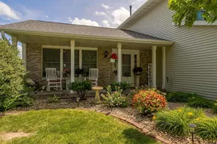 509 Gold Coast Ln, Janesville, WI 53536 - Photo 2