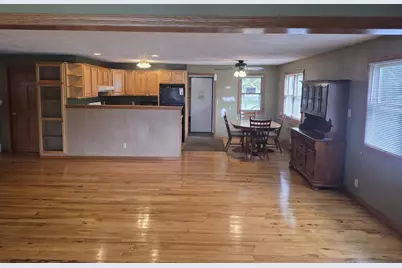 19 E Auburn Drive, Beloit, WI 53511 - Photo 14
