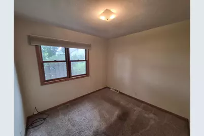 19 E Auburn Drive, Beloit, WI 53511 - Photo 20