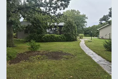 19 E Auburn Drive, Beloit, WI 53511 - Photo 46