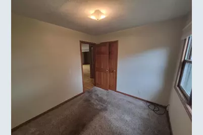 19 E Auburn Drive, Beloit, WI 53511 - Photo 22