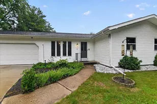 5 Yorktown Cir, Madison, WI 53711 - Photo 10