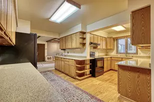 3169 Hickory Ridge Rd, Madison, WI 53719 - Photo 12