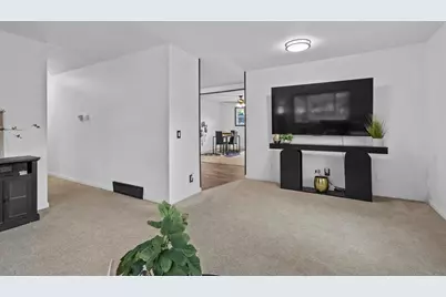 1930 Shelley Lane, Madison, WI 53704 - Photo 10