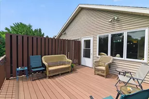 5707 Osborn Dr, Mcfarland, WI 53558 - Photo 8