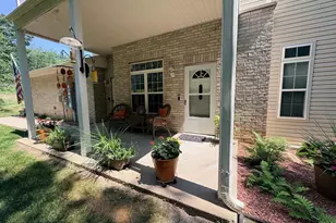 W11557 Island View Ct, Lodi, WI 53555 - Photo 4
