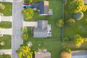 829 Edgemore Dr, Sun Prairie, WI 53590 - Photo 26