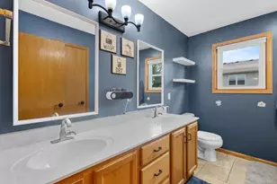 829 Edgemore Dr, Sun Prairie, WI 53590 - Photo 14