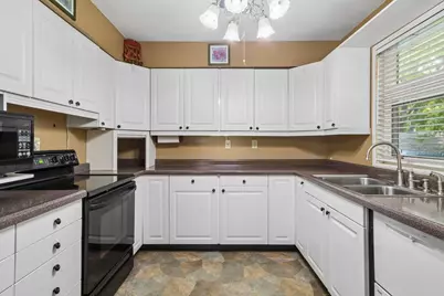 1937 Tennyson Lane, Madison, WI 53704 - Photo 2