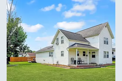 514 E Iowa Street, Prairie Du Chien, WI 53821 - Photo 1