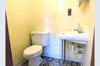 514 E Iowa Street, Prairie Du Chien, WI 53821 - Photo 24