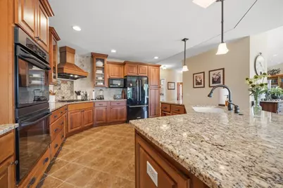 818 Bluebird Pass, Cambridge, WI 53523 - Photo 20