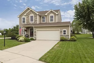 700 Meadowview Ln, Johnson Creek, WI 53038 - Photo 1