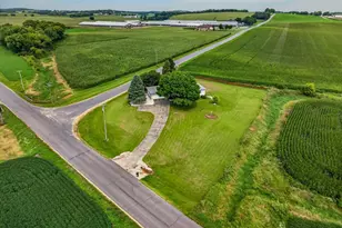 7124 Schneider Rd, Middleton, WI 53562 - Photo 70