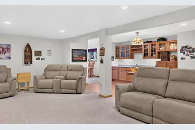 93 Queens Way, Fond du Lac, WI 54935 - Photo 52