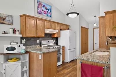93 Queens Way, Fond du Lac, WI 54935 - Photo 20