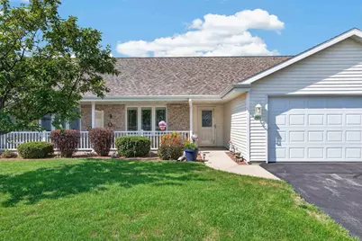 93 Queens Way, Fond du Lac, WI 54935 - Photo 1