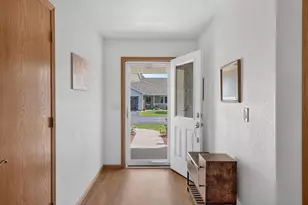 93 Queens Way, Fond du Lac, WI 54935 - Photo 6