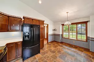 7862 W Oakbrook Cir, Madison, WI 53717 - Photo 4