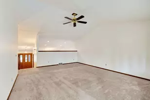 7862 W Oakbrook Cir, Madison, WI 53717 - Photo 12