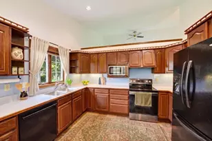 7862 W Oakbrook Cir, Madison, WI 53717 - Photo 2