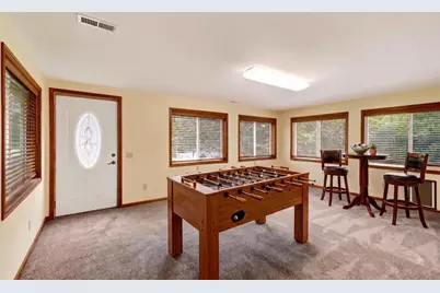 7862 W Oakbrook Circle, Madison, WI 53717 - Photo 6