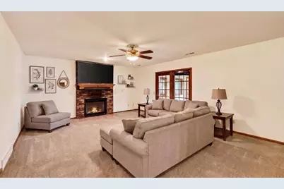 7862 W Oakbrook Circle, Madison, WI 53717 - Photo 30