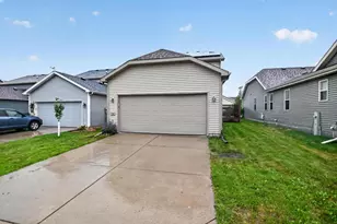 705 Reflection Dr, Madison, WI 53593 - Photo 10